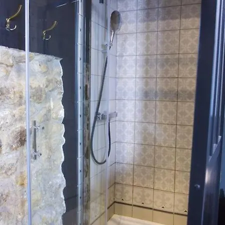 Nice Studio- 2P- Republique - Nazareth Apartman *